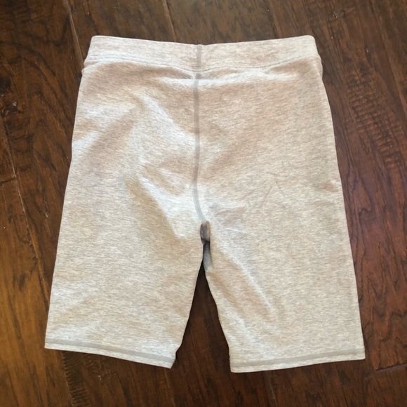 Alo yoga airbrush biker shorts - Picture 3 of 3